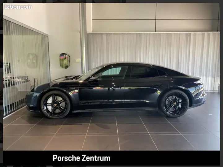 Porsche Taycan 2029 photo 2