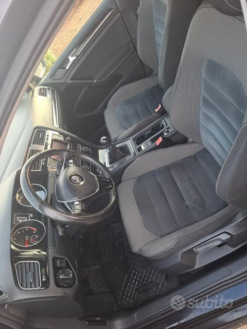 Volkswagen Golf 2012 photo 5