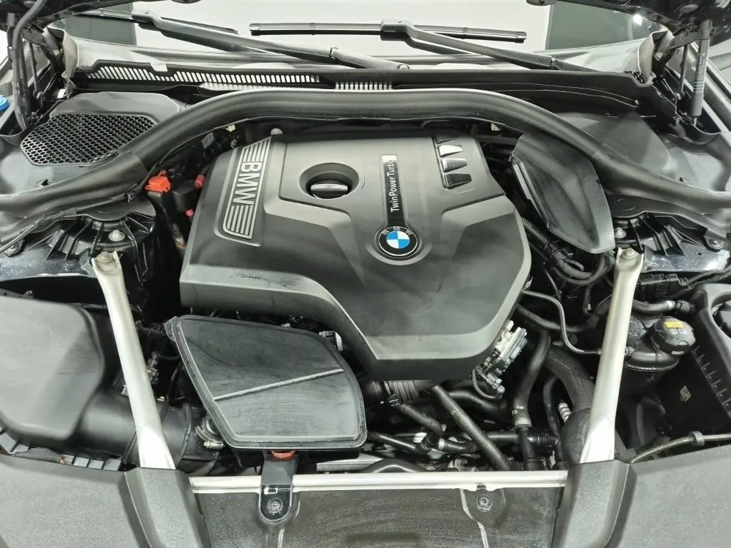 BMW 5 Series 2018 photo 5