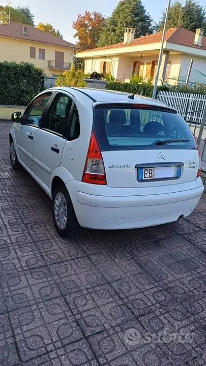 Citroen C3 2010 photo 4
