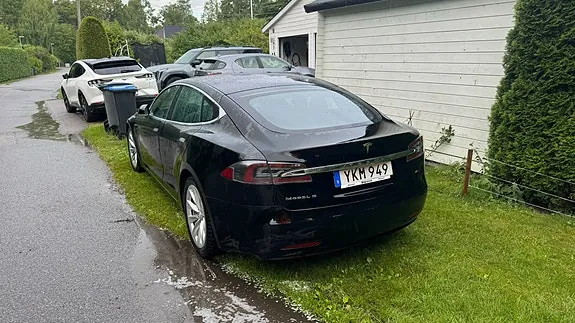 Tesla Model S 2017 photo 2