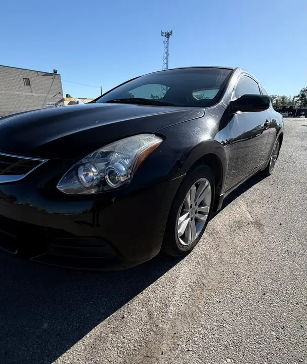 Nissan Altima 2010 photo 2
