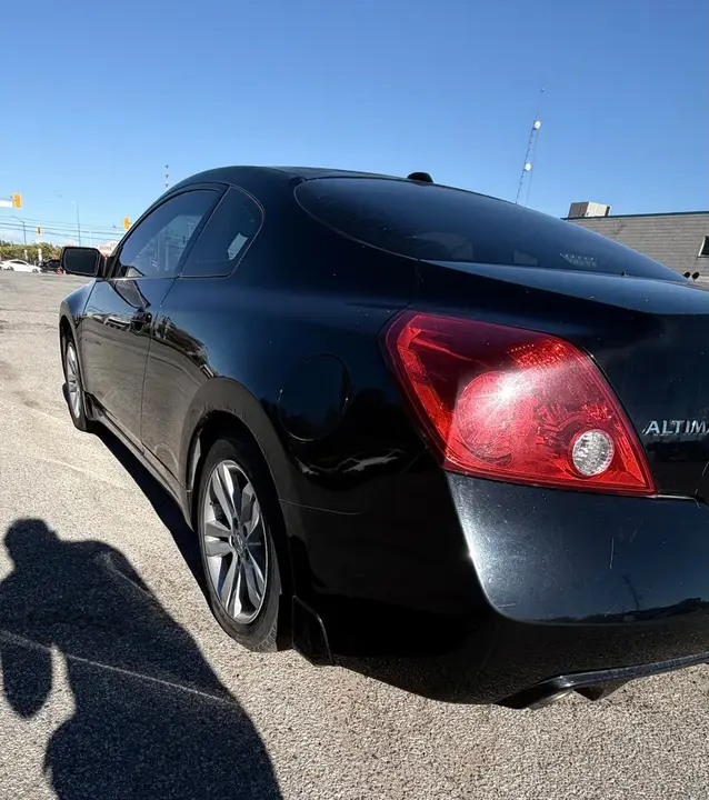 Nissan Altima 2010 photo 4