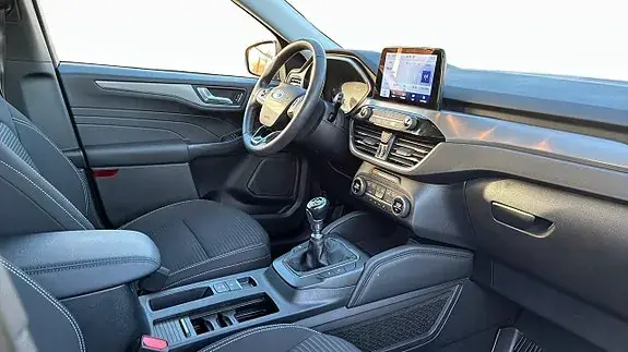 Ford Kuga 2022 photo 3