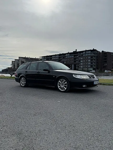 Saab 9-5 2004 photo 2
