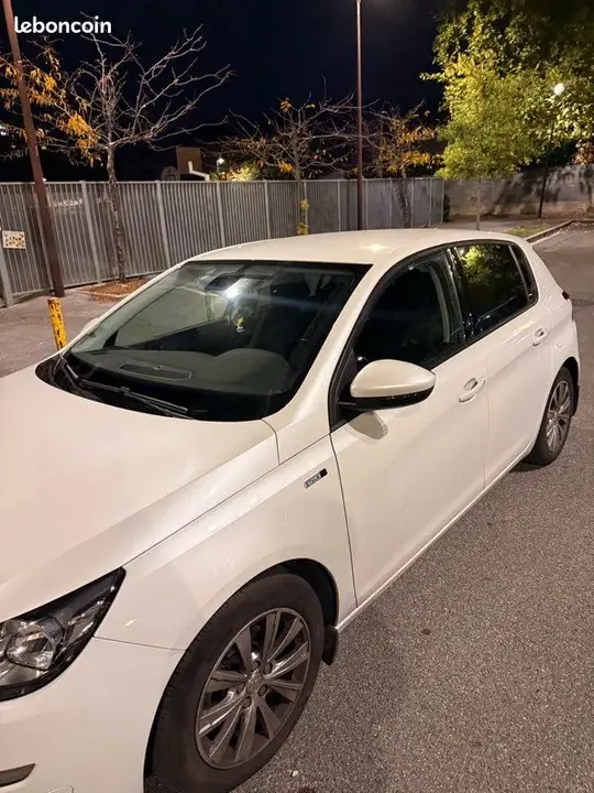 Peugeot 308 2016 photo 2
