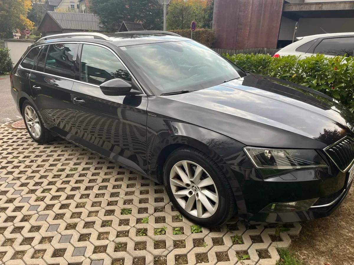 Skoda Superb 2019 photo 3