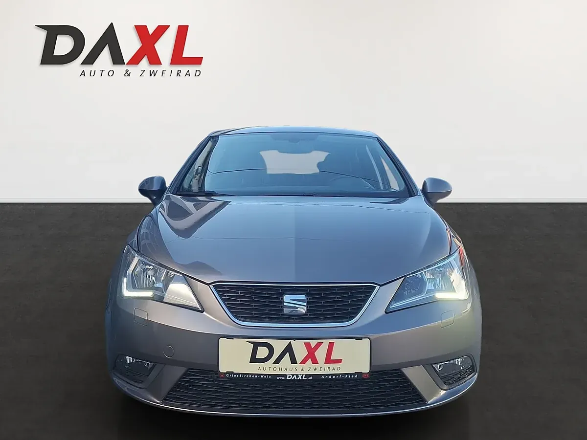 Seat Ibiza 2015 photo 2