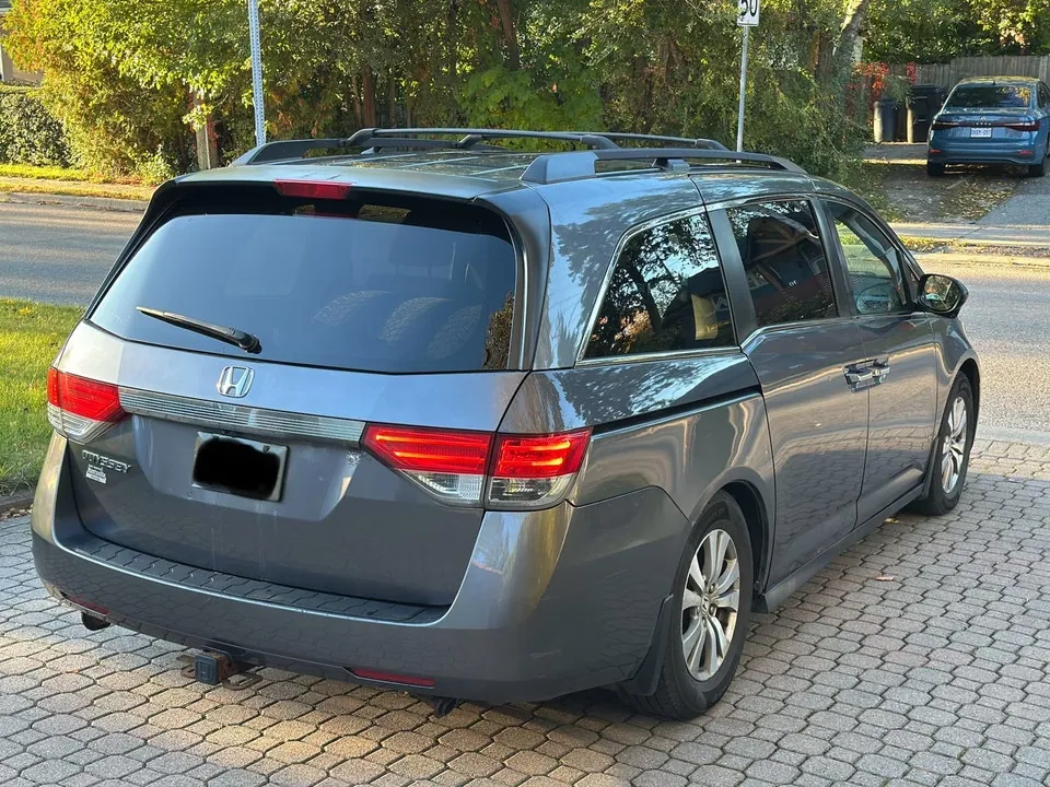 Honda Odyssey 2014 photo 4