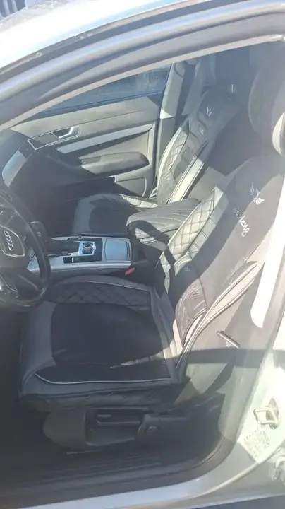 Audi A6 2010 photo 2