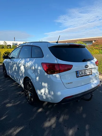 Kia Ceed 2013 photo 4