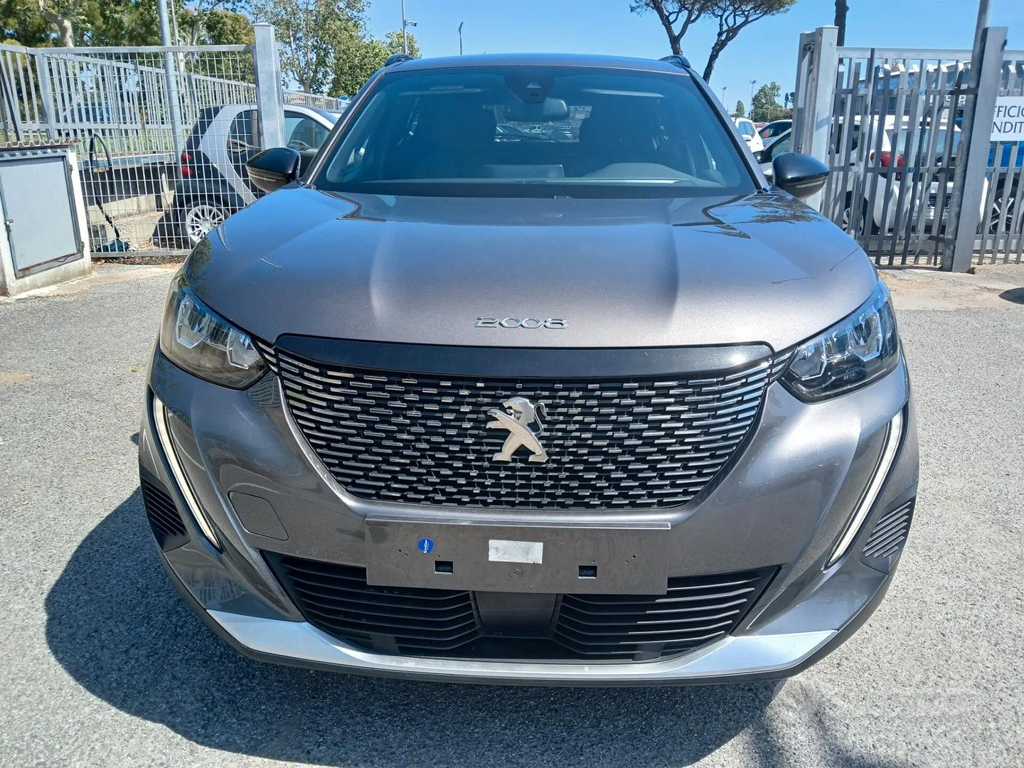 Peugeot 2008 2023 photo 2