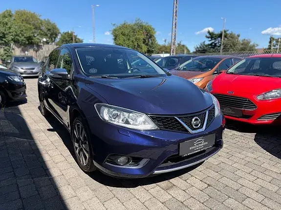 Nissan Pulsar 2014 photo 2