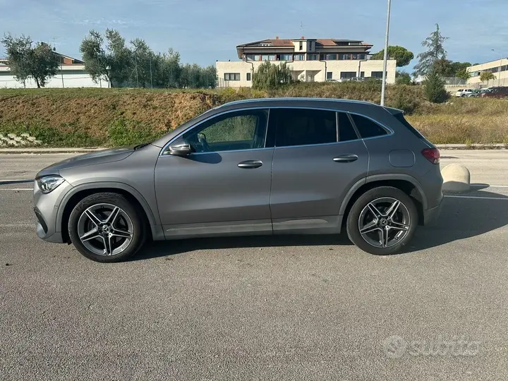 Mercedes-Benz Gla 2024 photo 3