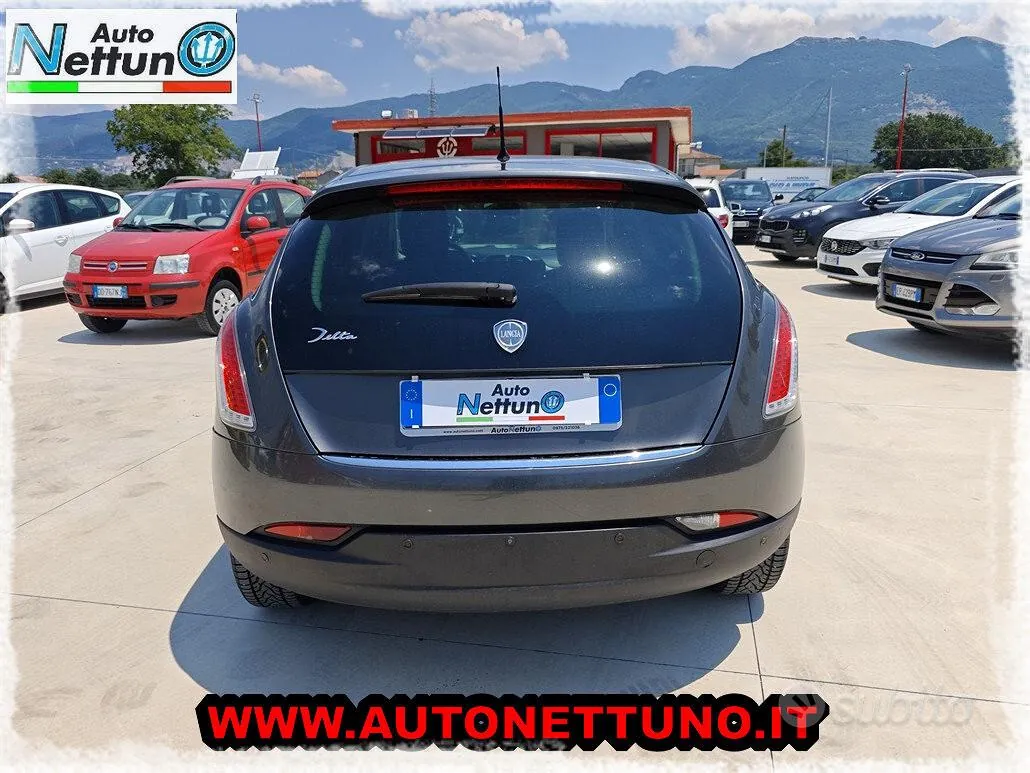 Lancia Delta 2008 photo 3
