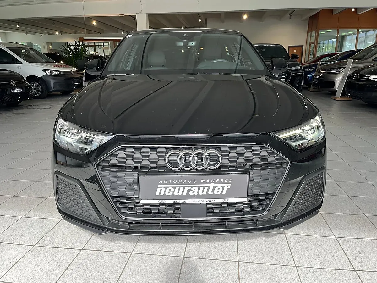 Audi A1 2026 photo 2