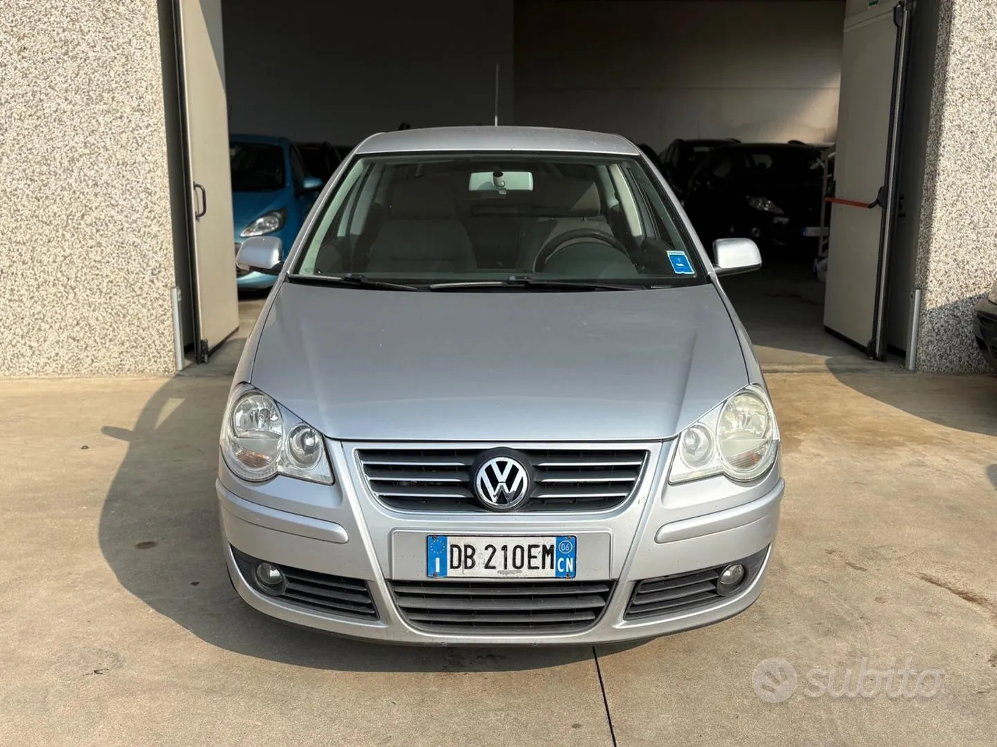Volkswagen Polo 2006 photo 2