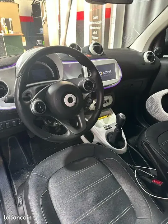 Smart Fortwo 2015 photo 2