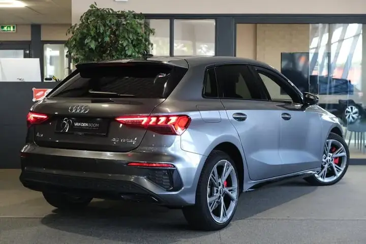 Audi A3 2021 photo 2