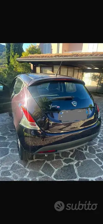 Lancia Ypsilon