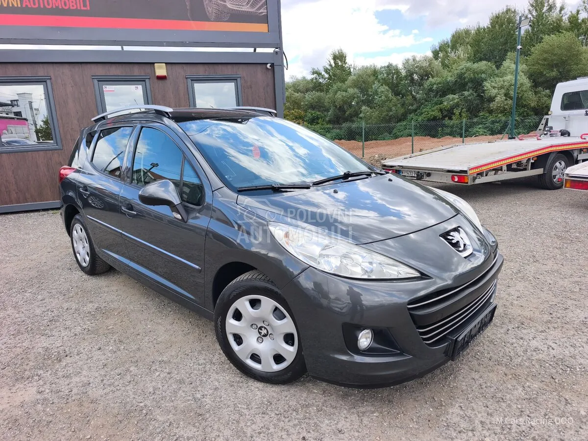 Peugeot 207 2010 photo 4