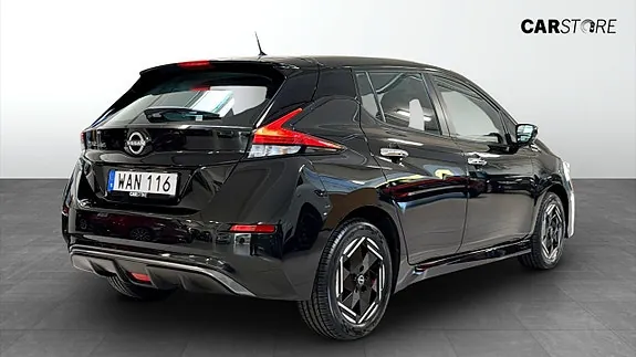 Nissan Leaf 2023 photo 2