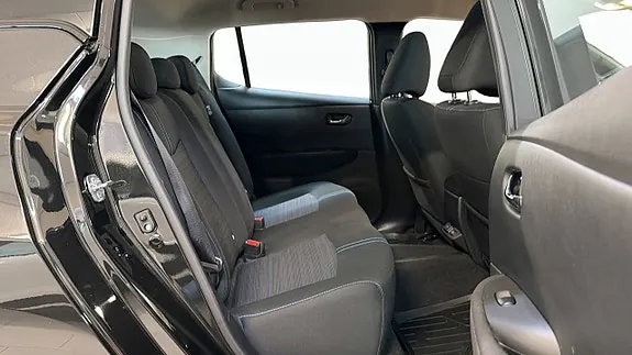 Nissan Leaf 2023 photo 5
