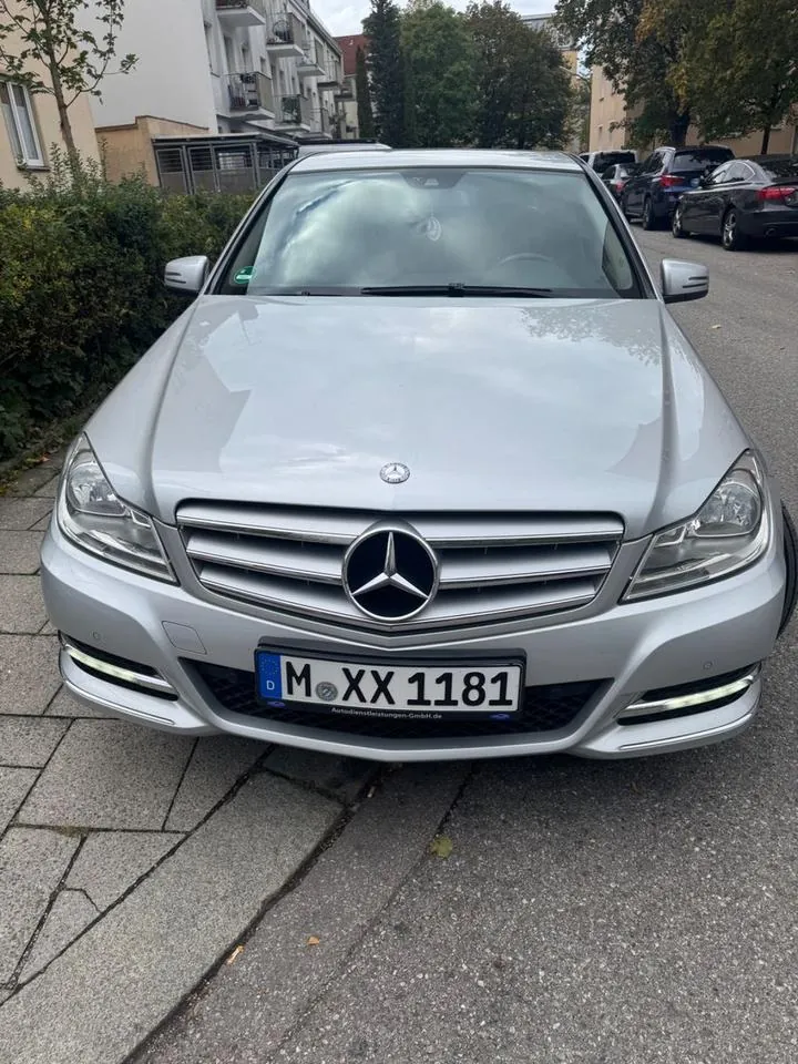Mercedes-Benz C180