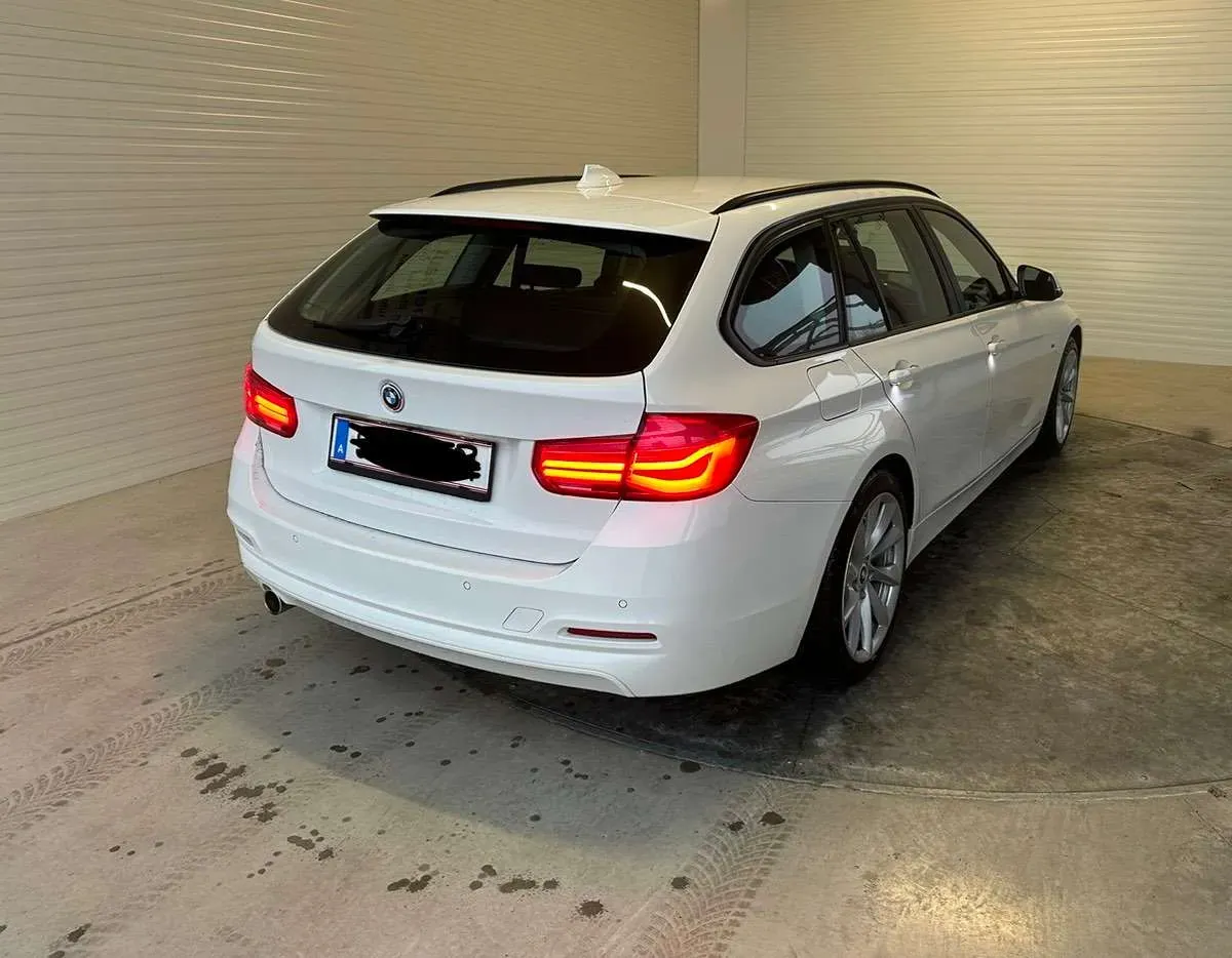 BMW 3 Series 2017 photo 3