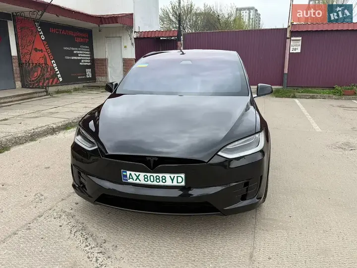 Tesla Model X 2017 photo 3