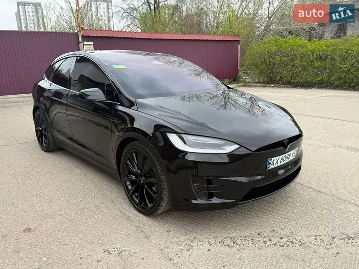 Tesla Model X 2017 photo 4
