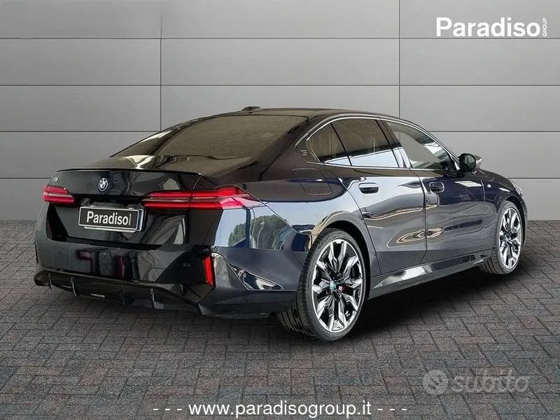 BMW I5 2023 photo 2