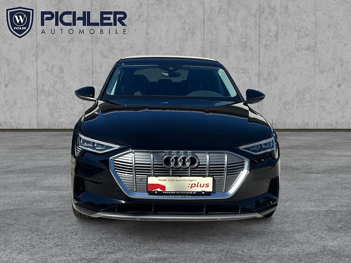 Audi E-Tron 2022 photo 2