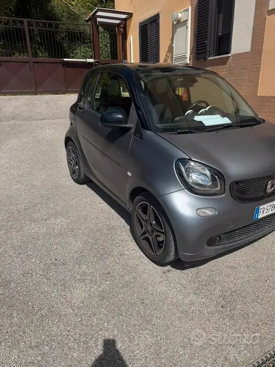 Smart Fortwo 2018 photo 2