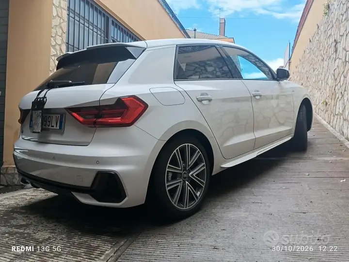 Audi A1 2024 photo 3