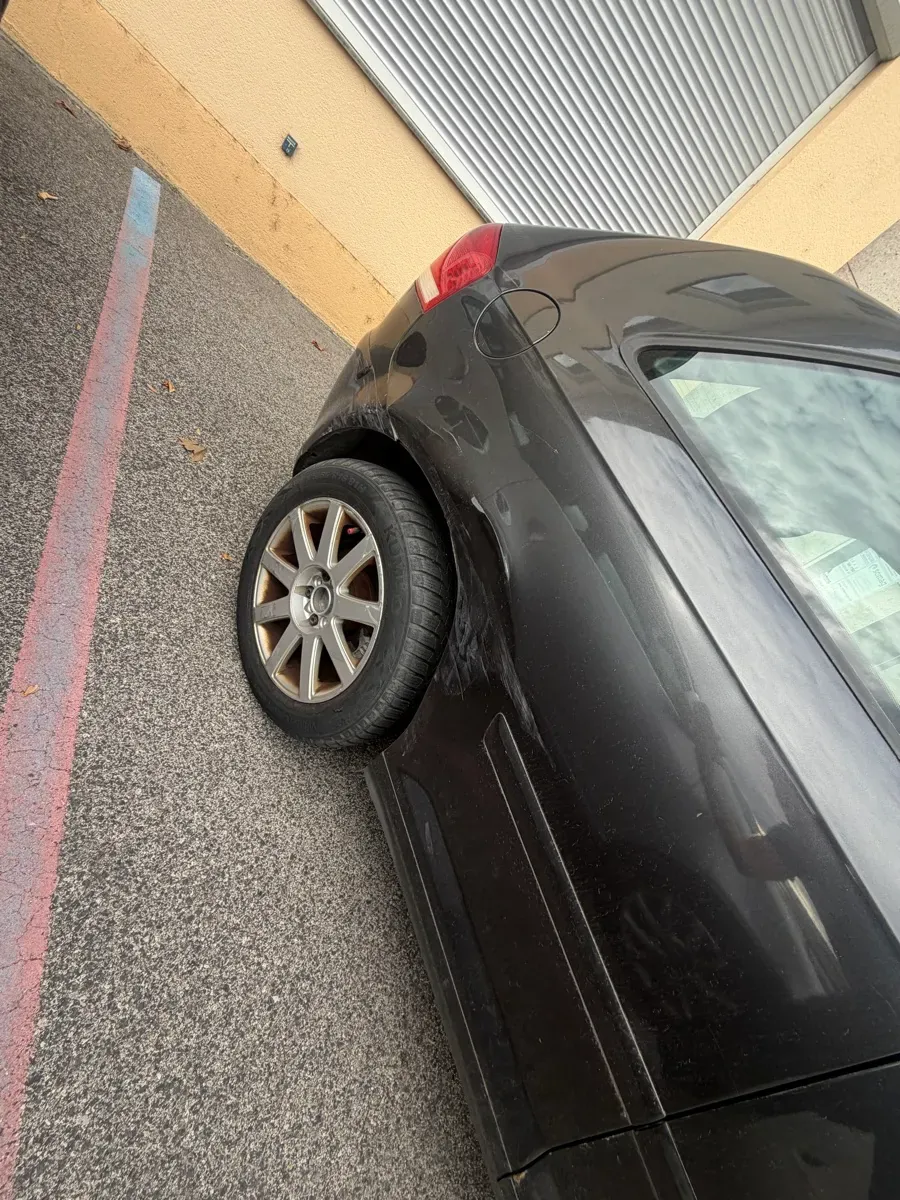 Audi A3 2004 photo 2