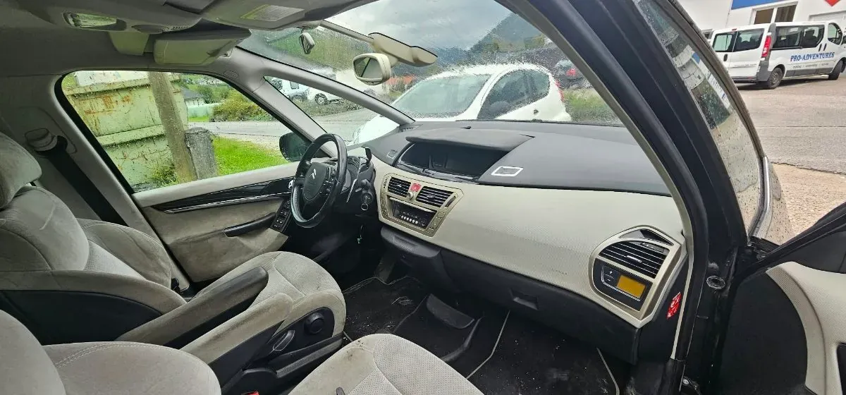 Citroen C4 Picasso 2008 photo 3