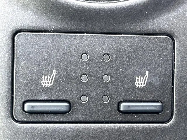 Toyota Camry 2023 photo 5