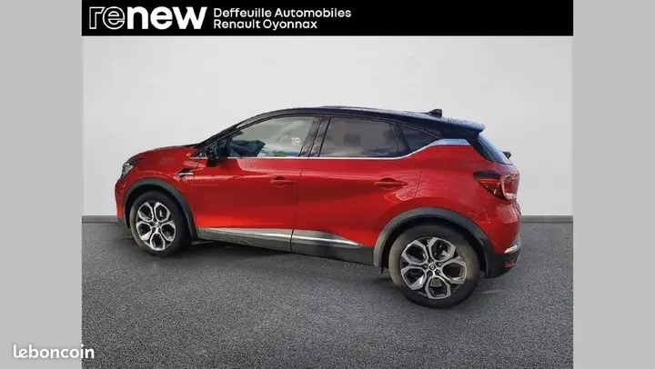 Renault Captur 2023 photo 2
