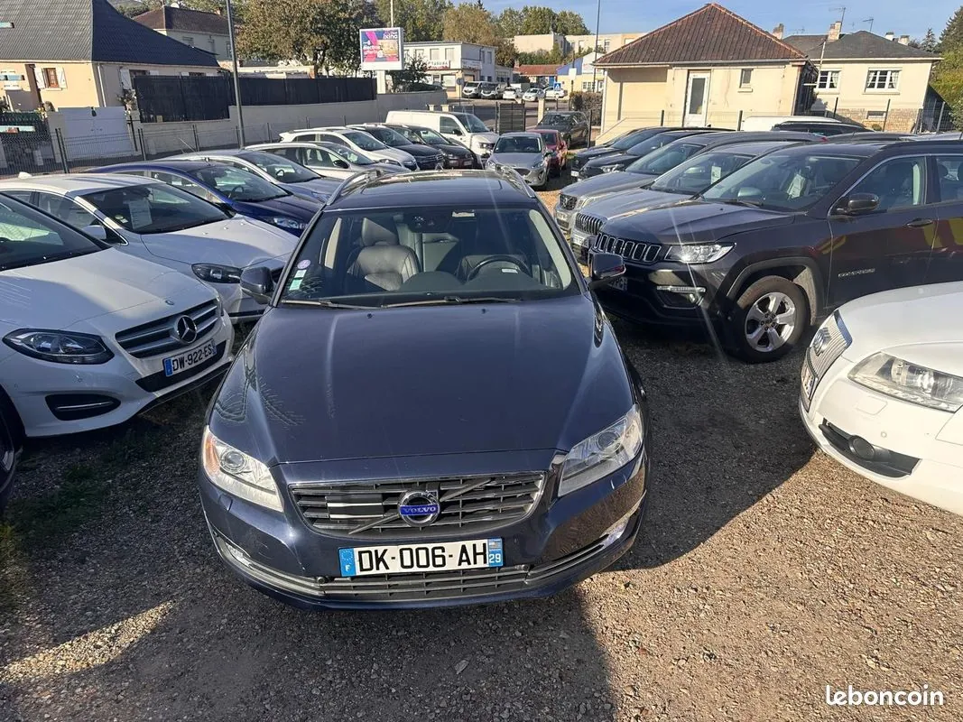 Volvo V70 2014 photo 2