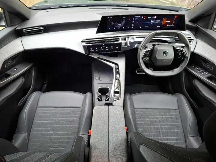 Peugeot 3008 2024 photo 3