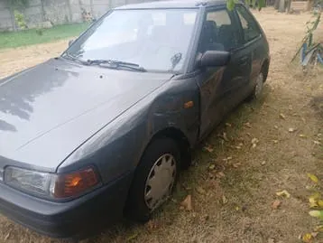 Mazda 323
