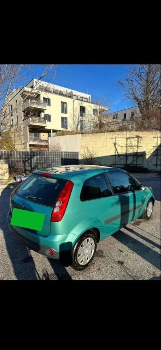 Ford Fiesta 2008 photo 2