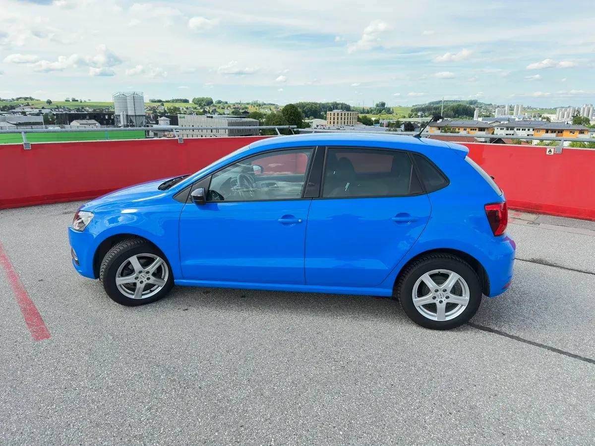 Volkswagen Polo 2014 photo 2
