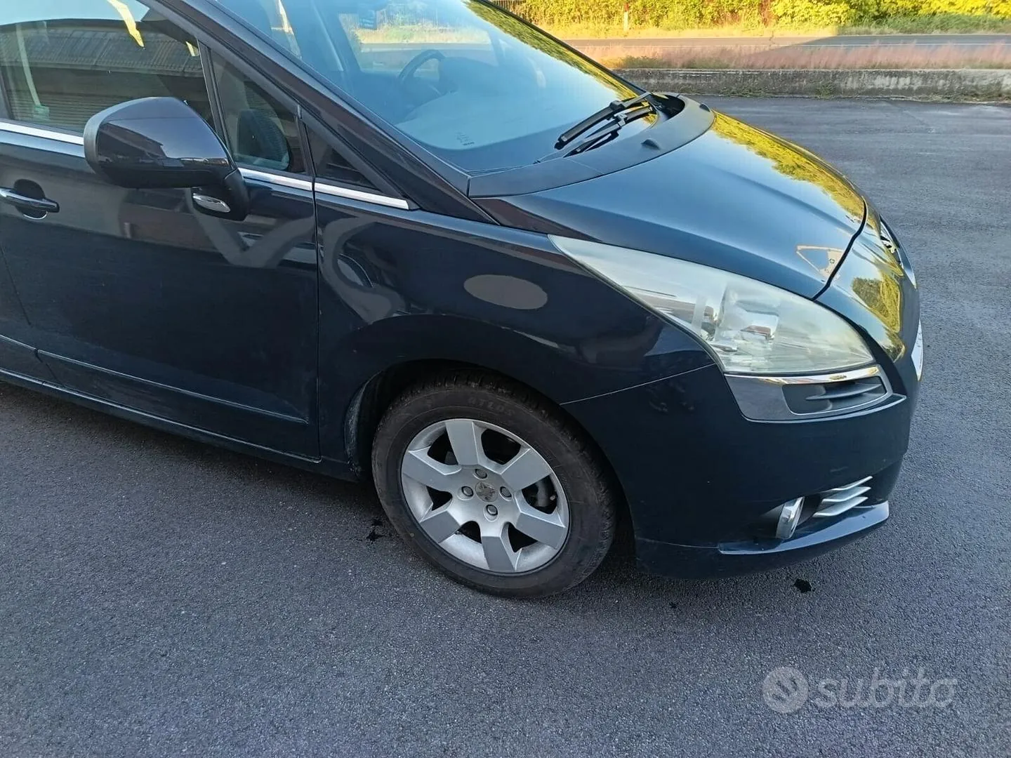 Peugeot 5008 2010 photo 3