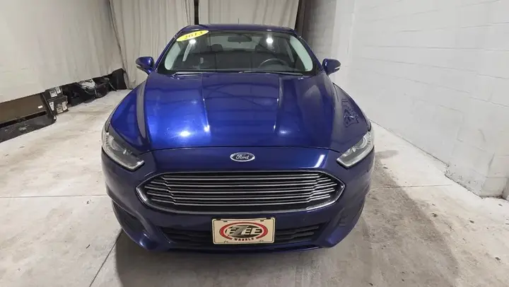 Ford Fusion 2013 photo 2
