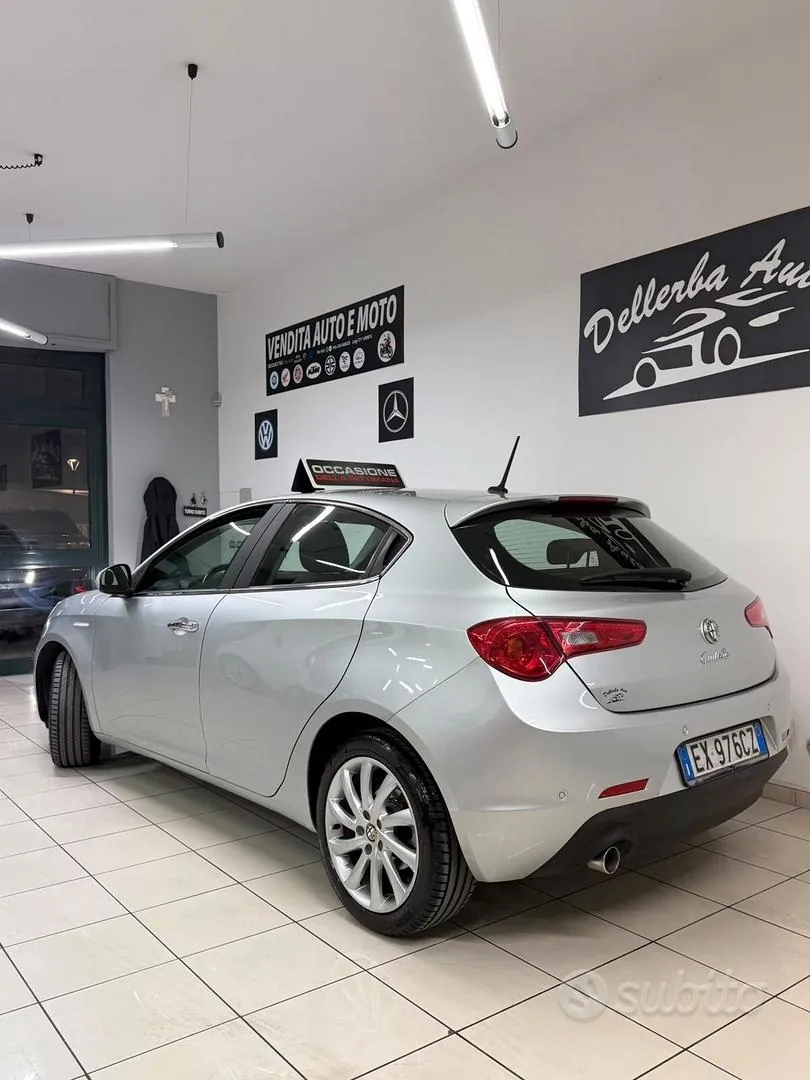 Alfa Romeo Giulietta 2014 photo 4