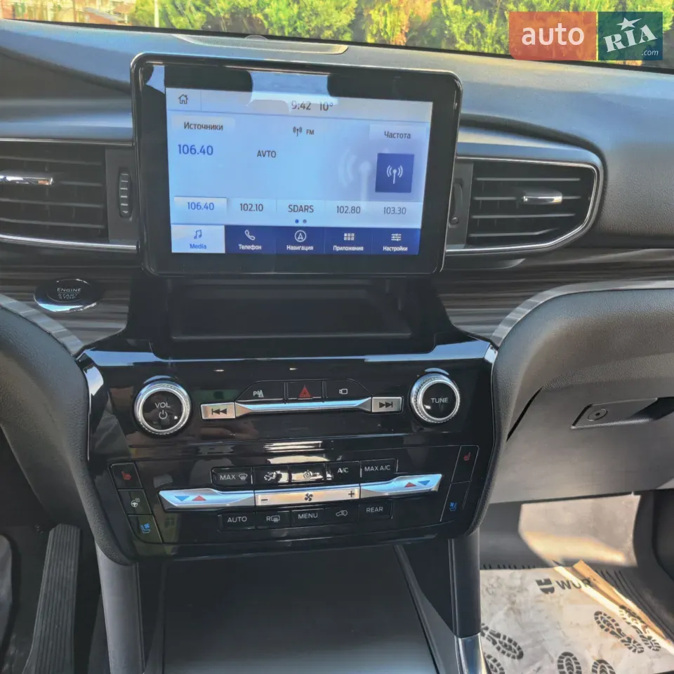 Ford Explorer 2022 photo 4