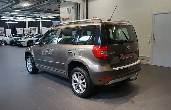 Skoda Yeti 2015 photo 5