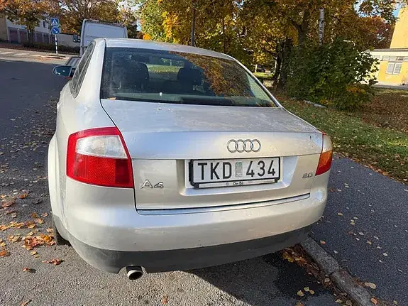 Audi A4 2003 photo 4
